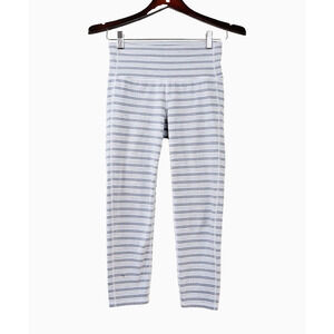 Athleta Size XS High Rise Chaturanga Capri Leggings Gray Stripe